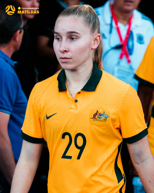 Taylor Ray.